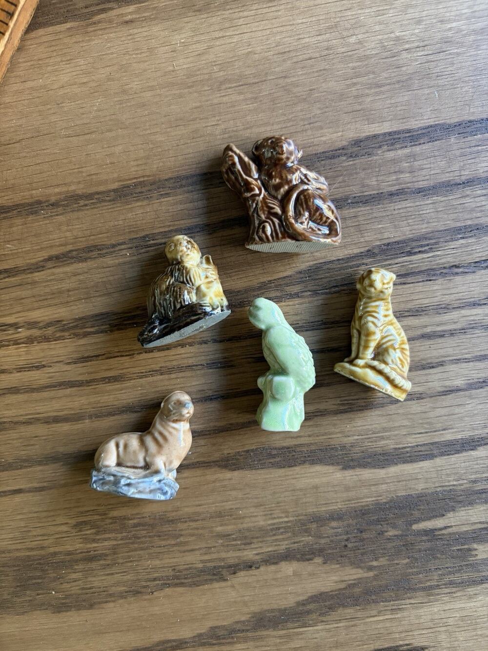Vintage Wades Whimsies Figures Red Rose Tea Lot Of 5 Ceramic Animal Trinkets